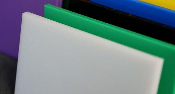 PLAQUE PE HD6000 NATUREL PRESSE  70X2050X1020