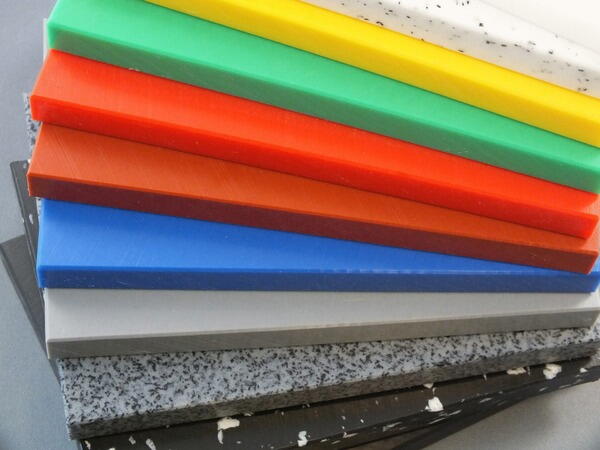 PLAQUE PE HD500 GRIS 7046 PRESSE 40X2050X1020