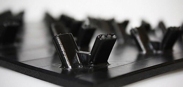 PLAQUE PE100 SURE GRIP NOIR       5X4000X2000